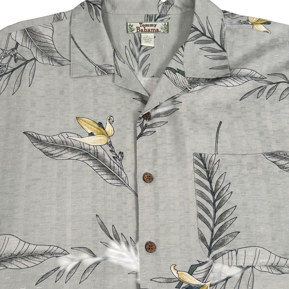 Tommy Bahama Silk Hawaiian Shirt Grey Floral Tropical Button Up Camp AOP Mens L